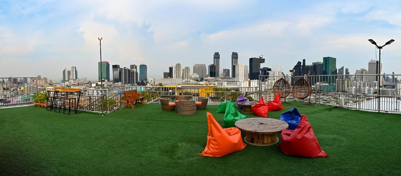 Witchuwan Apartel Bangkok Esterno foto